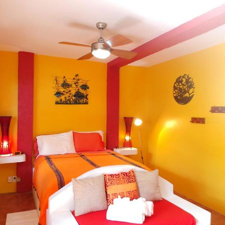 Seaside Cabanas Hotel Caye Caulker Exterior photo